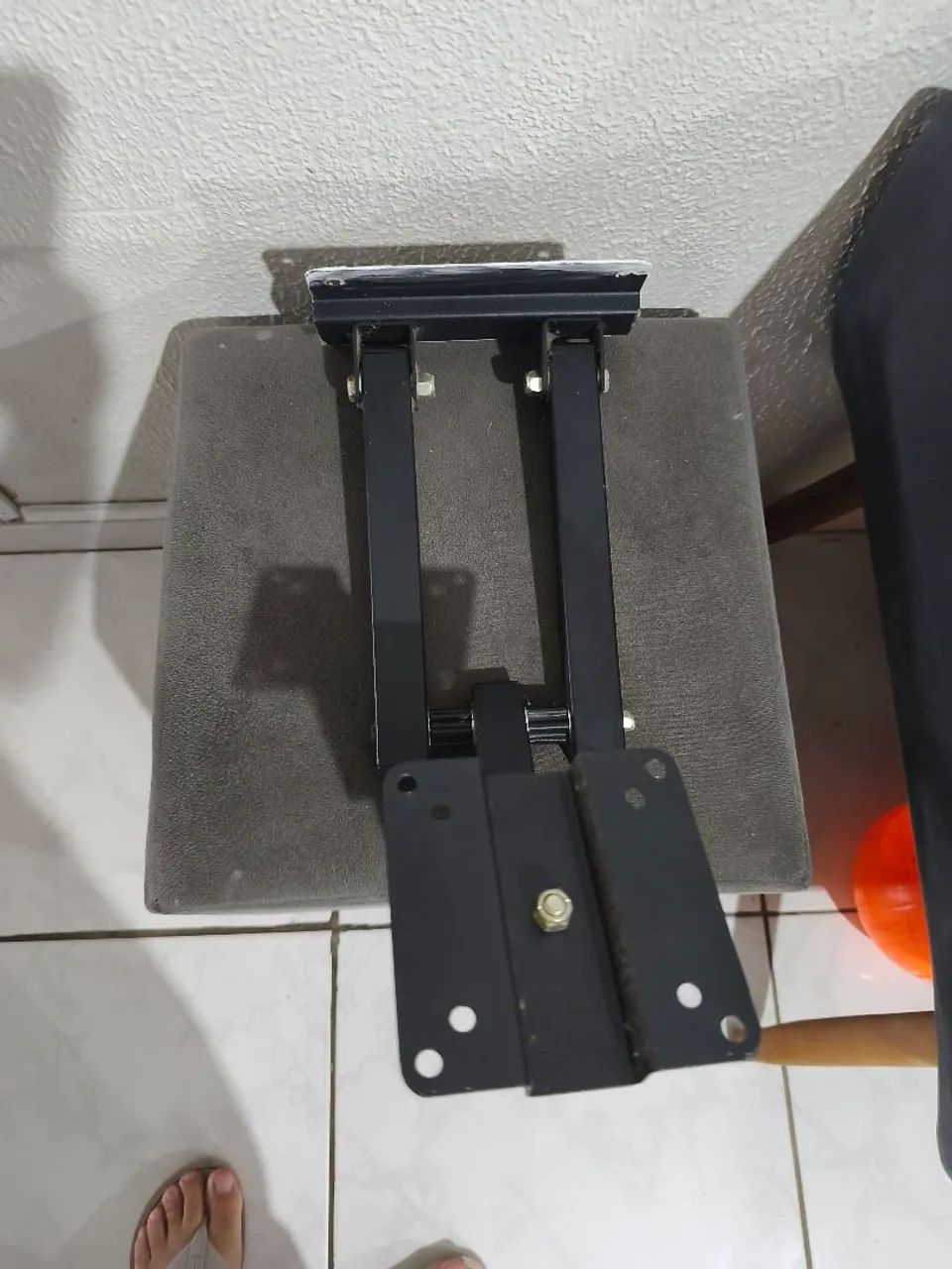 Vendo monitor Philips 28 polegadas com suporte  - Foto 4