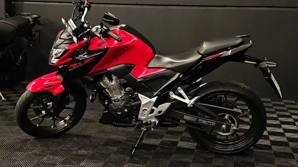 CB 300F Twister Flex 2024 Vermelha - Foto 2