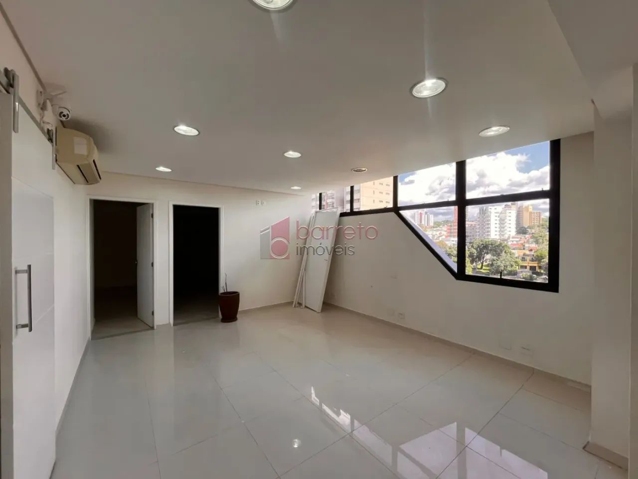 SALA COMERCIAL NO EDIFÍCIO SAINT PIERRE - JUNDIAÍ/SP - Foto 4
