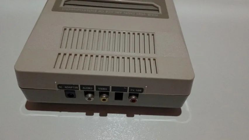 Phantom Sistem Branco Com Jogo - Foto 3