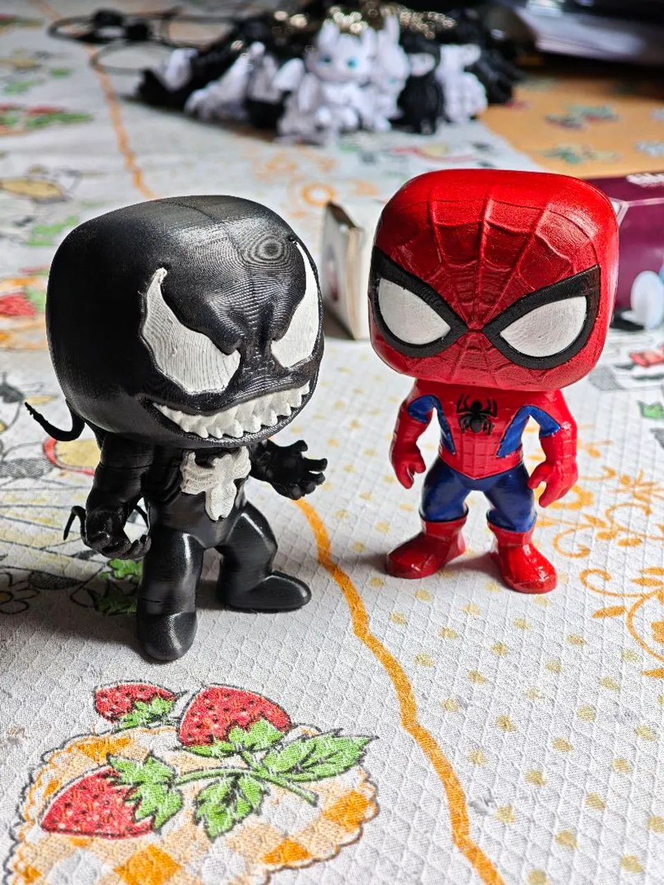 Fundos Pops Venom + Homem Aranha