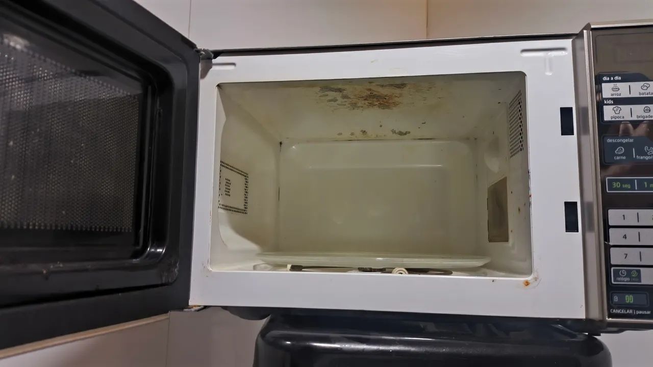 Microondas 20L 220V - Foto 4