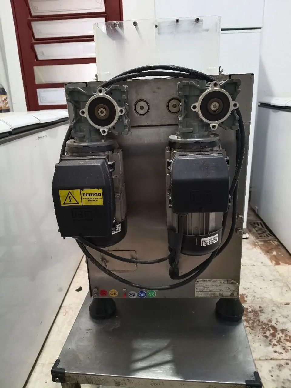 Vendo modeladora consultomac 5.5 turbo em bom estado - Foto 3