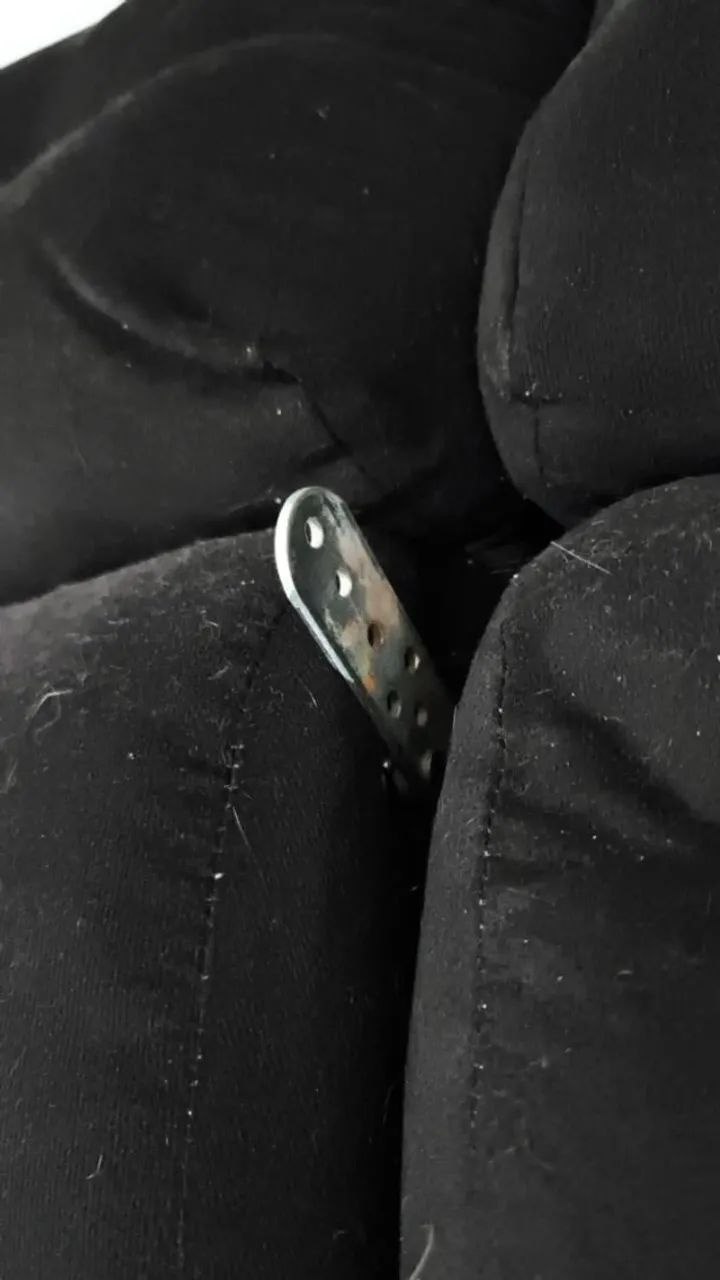 Sofá para doação, precisa de limpeza e reparos - Foto 3