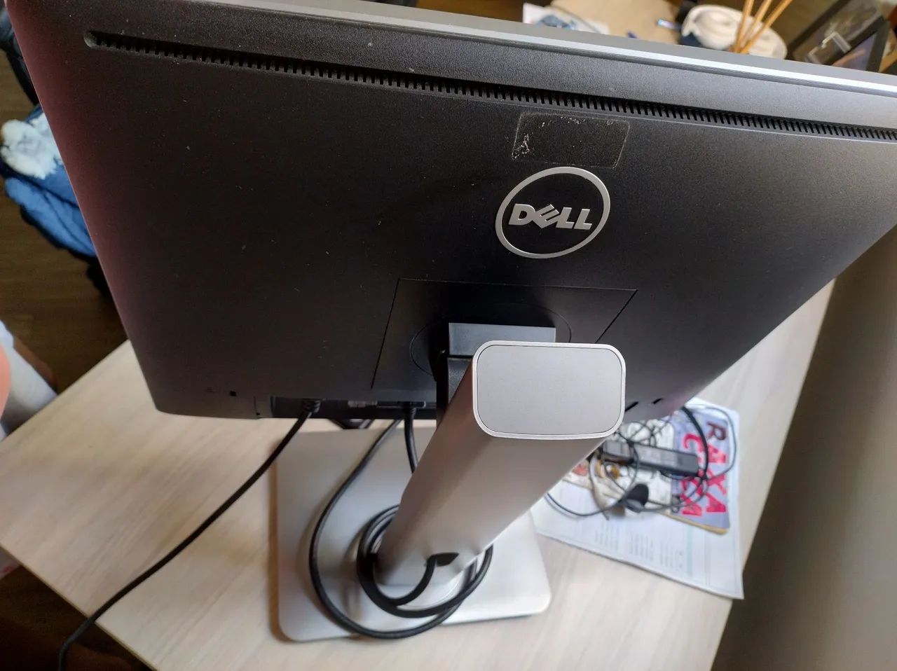Monitor Dell P1914Sc 19? Profissional | Ótimo estado - Foto 5