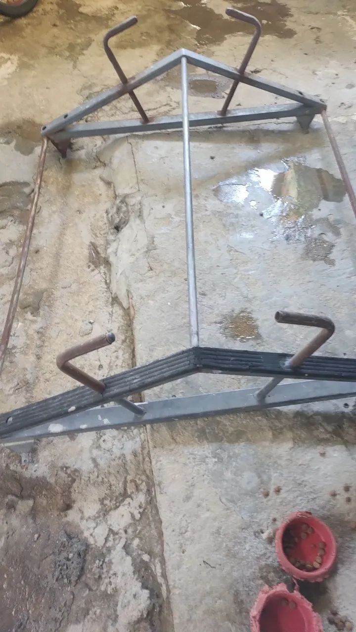 Suporte escada carro 