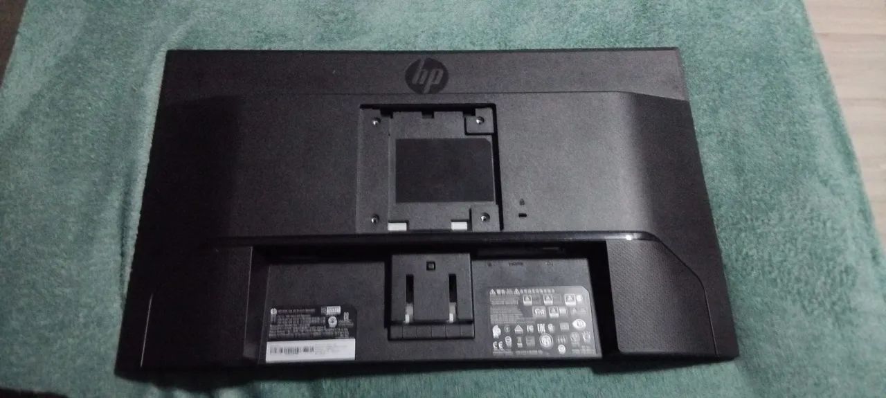 Monitor HP P24 G4 - Foto 2