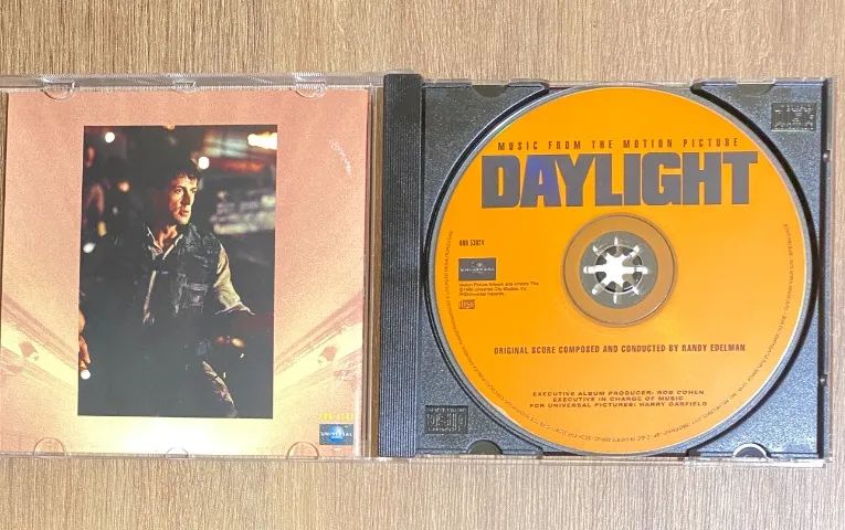 CD Trilha Sonora do filme Daylight (Luz do Dia) compositor Randy Edelman - Foto 2