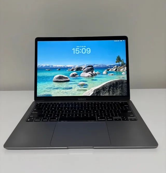 MacBook Air 2020 | Chip Apple M1 | 8GB RAM | 256GB SSD | Tela 13.3