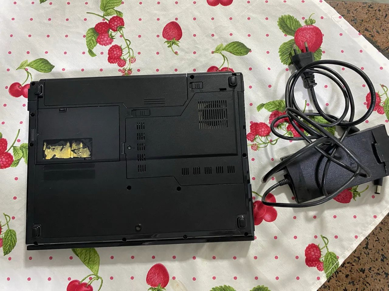 Notebook Dell Vostro 1310 - Foto 3