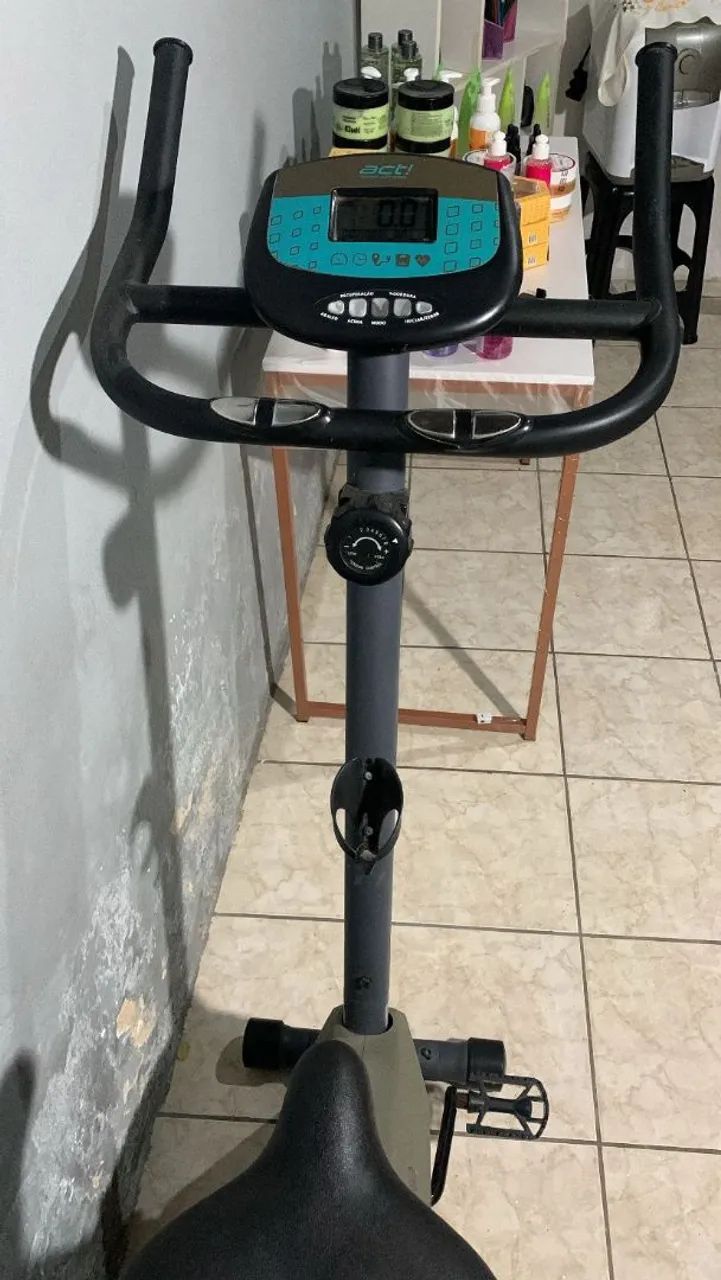 Bicicleta ergometrica vertical - Foto 2