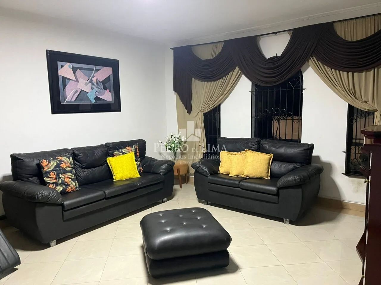 sobrado frontal de 4 suítes com vaga na Vila Carrão