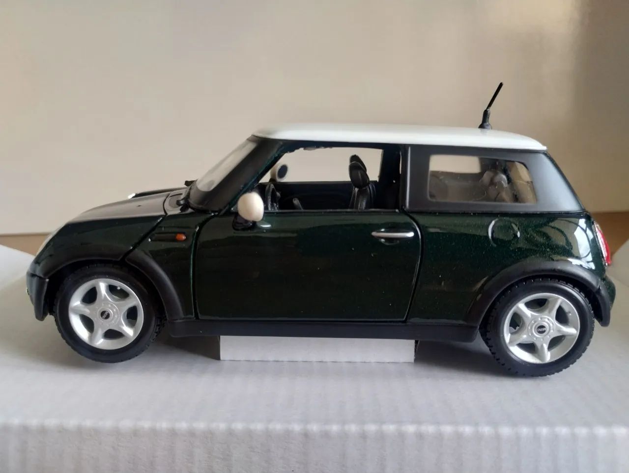 Miniatura mini cooper 1/24 maisto - Foto 4