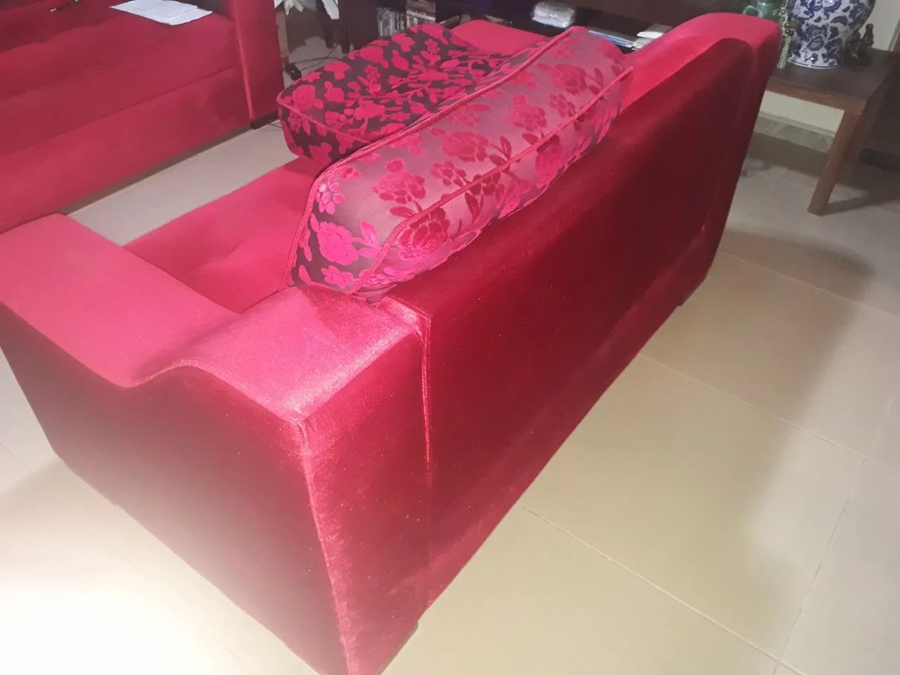 Sofa estofado 2 lugares - Foto 2