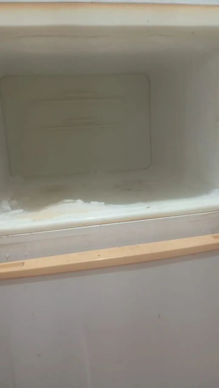 Vendo geladeira smaltec  - Foto 3