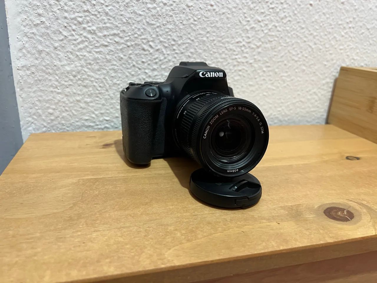 CÂMERA CANON SL3 - USADA - Foto 2