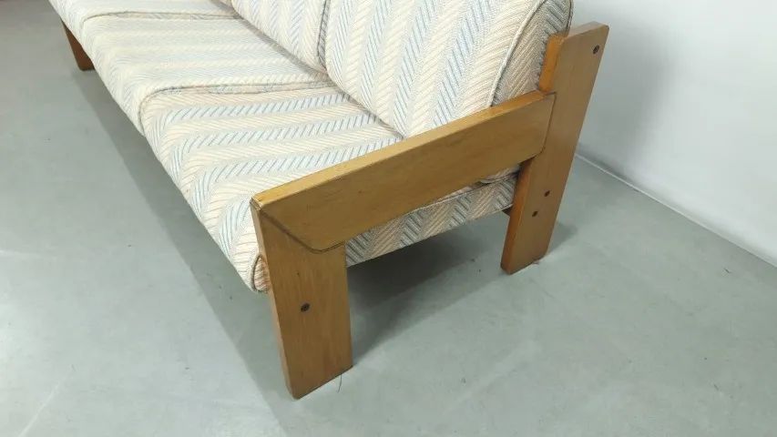 Sofa 3 Lugares Década de 70, Afra e Tobia Scarpa em madeira Freijó maciço - Foto 4