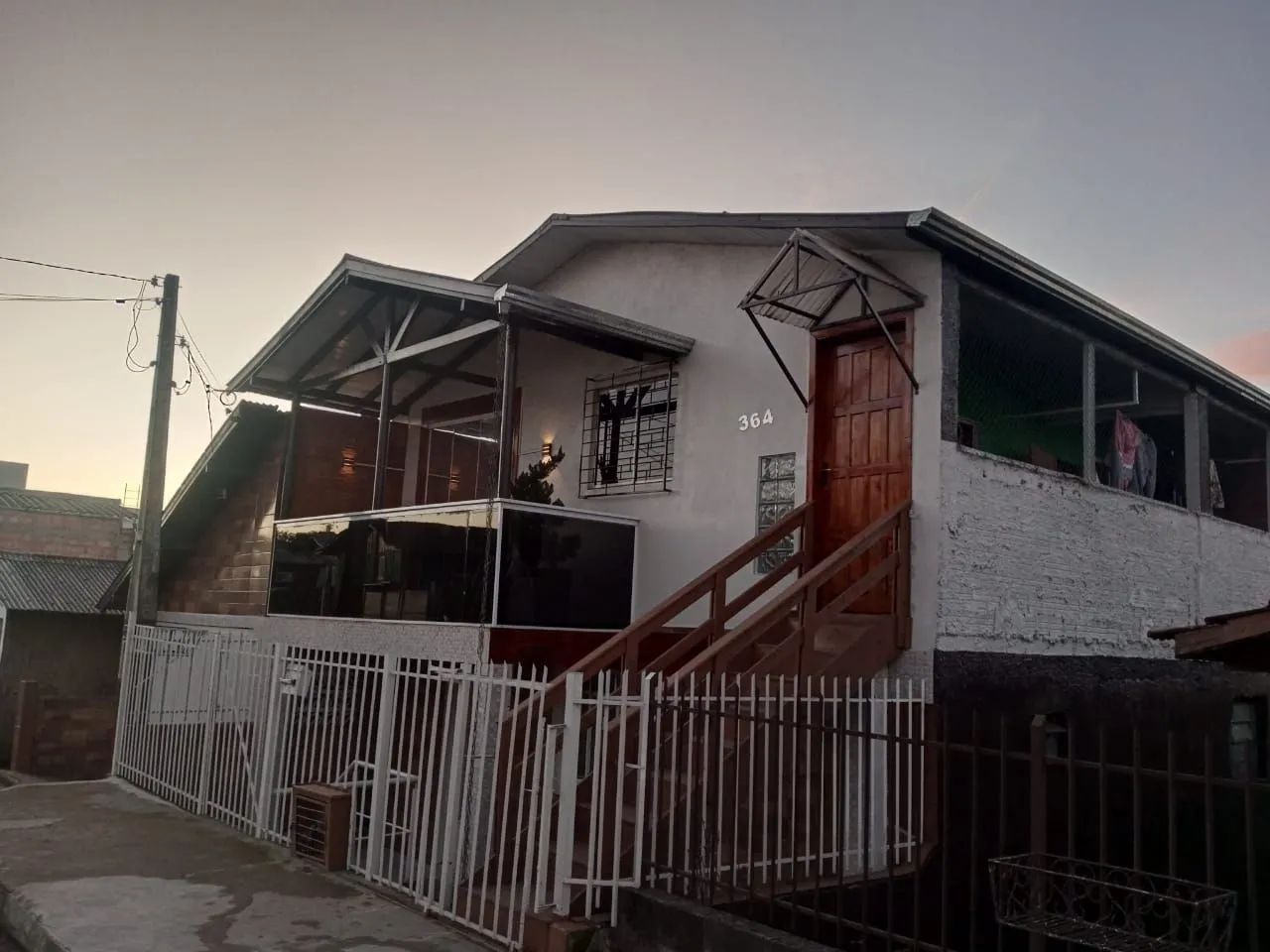 Vendo casa ? de 2 andares sendo duas moradia  - Foto 3