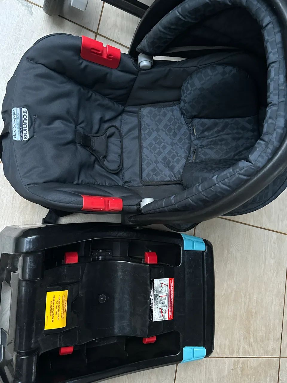 Bebê conforto burigotto com base para carro - Foto 2