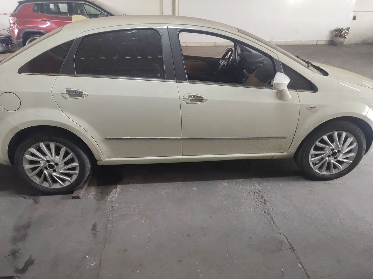 Fiat Linea Absolute 1.9/1.8 Flex Dualogic 4P 2016 - Foto 4