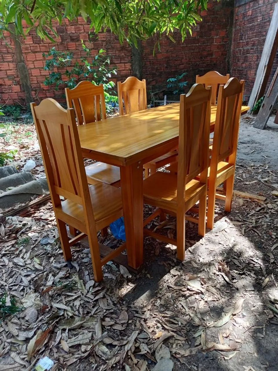 `Mesa de Madeira Macica com 6 Cadeiras - Conjunto de Jantar - Nova`