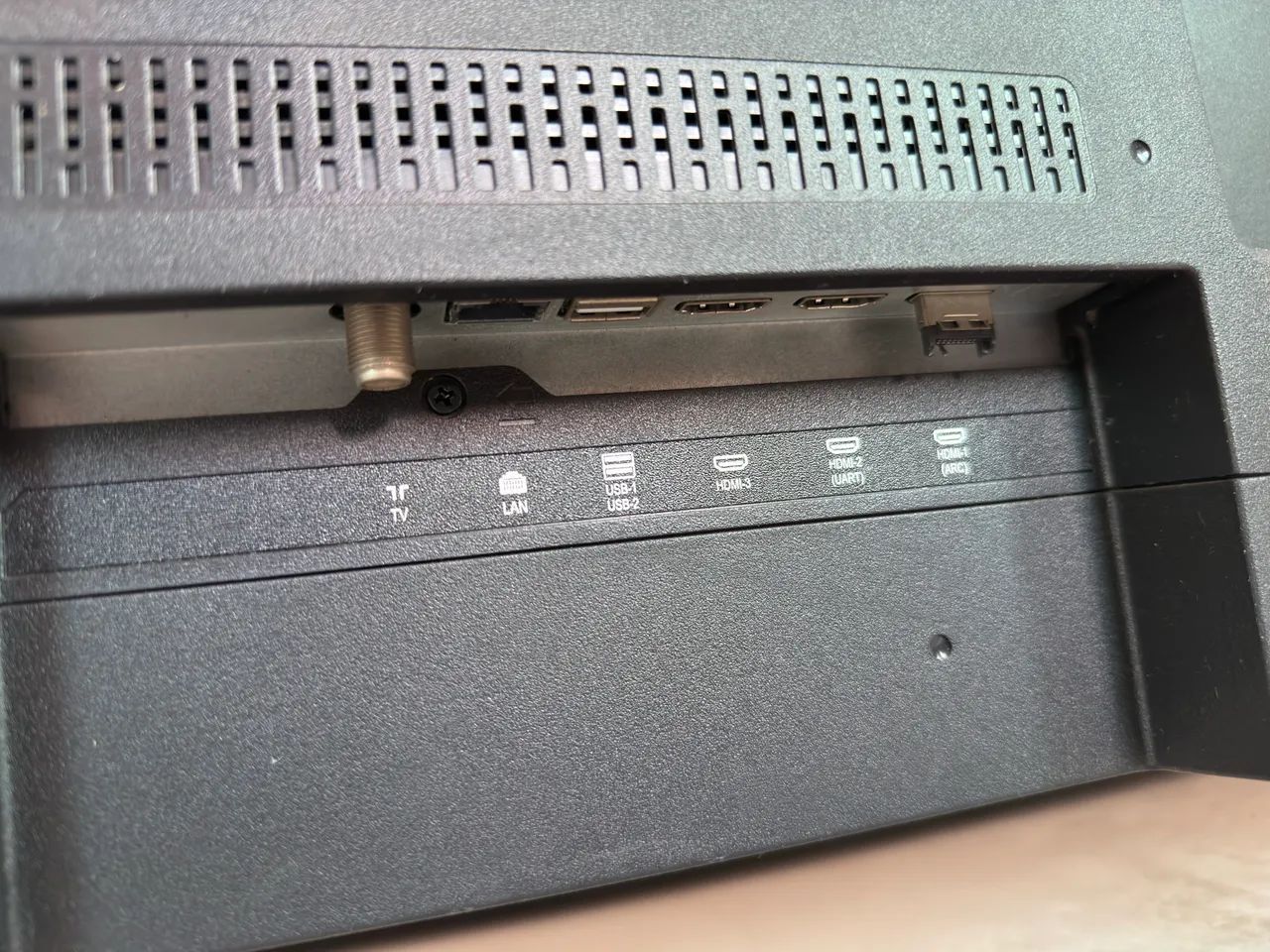 TV VIZZION 50 polegadas LE50UHD20 COM DEFEITO - Foto 3