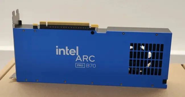 Intel Arc Pro B70 32 GB / GDDR6 256bit - Foto 2