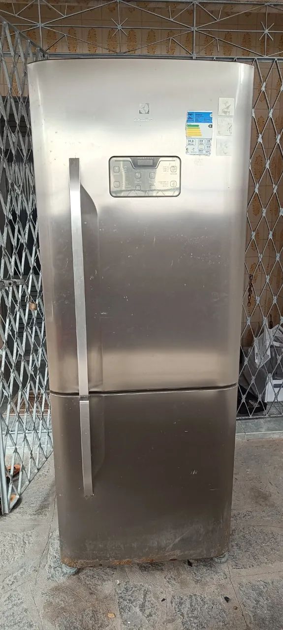 Vendo geladeira Eletrolux 500 L - Foto 4