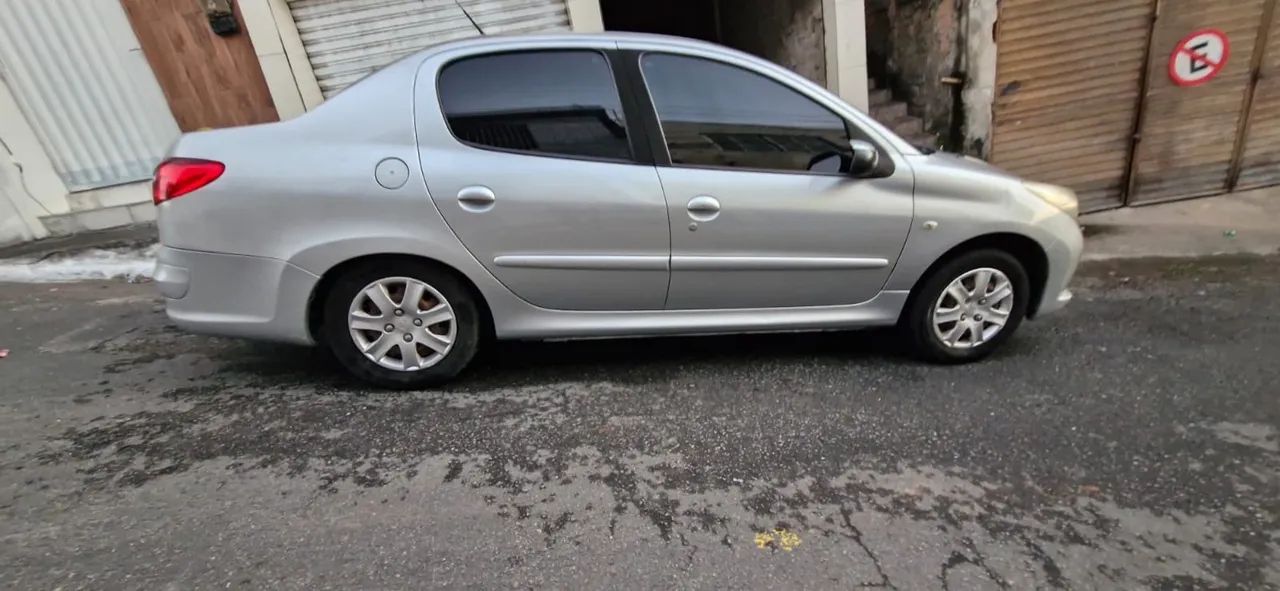 Peugeot 207 SEDAN PASSION XR 1.4 FLEX 8V 4P 2012
