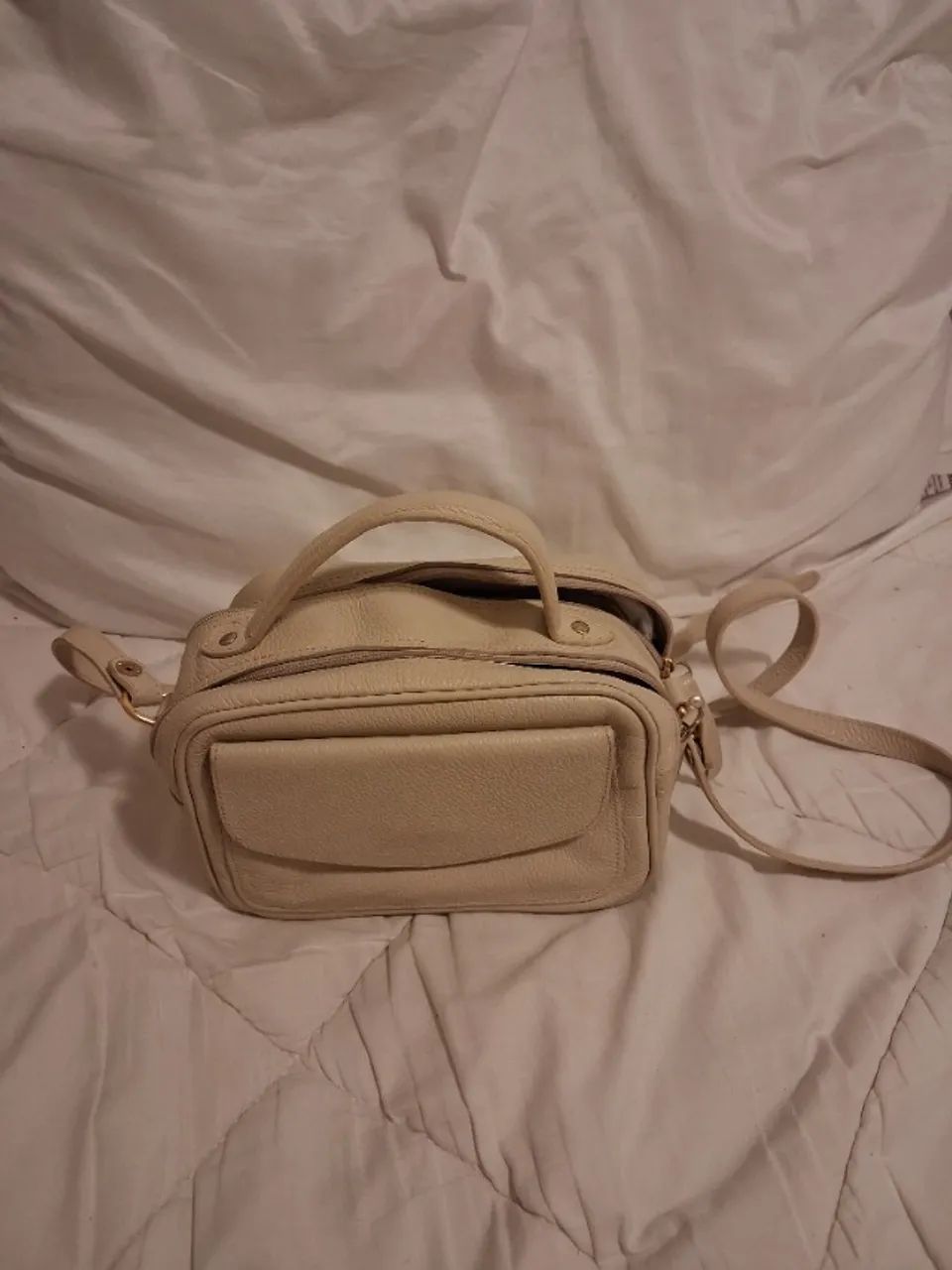 Bolsa off white couro legítimo  - Foto 4