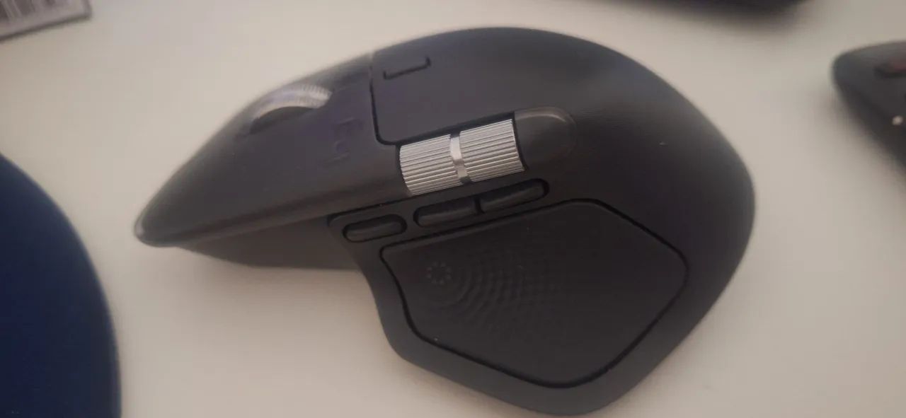 Vendo Mouse MX MASTER 4 - LOGITECH - Foto 2