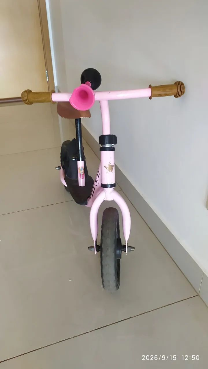 Bicicleta de equilíbrio com apoio de pés  - Foto 2