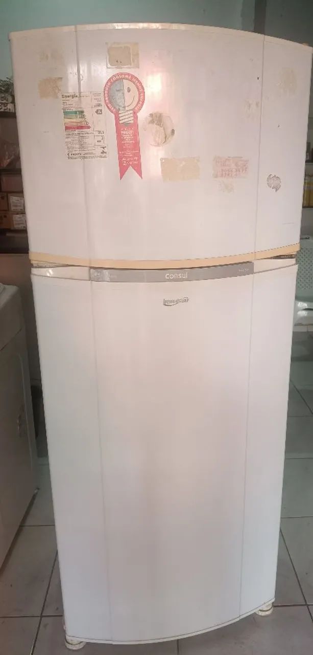 Vende-se geladeira Consul 