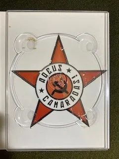 DVD Duplo Versátil com luva: Adeus, Camaralas! (Andrei Nekrasov