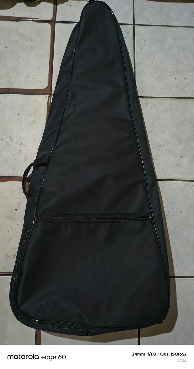 Capa bege para guitarra 