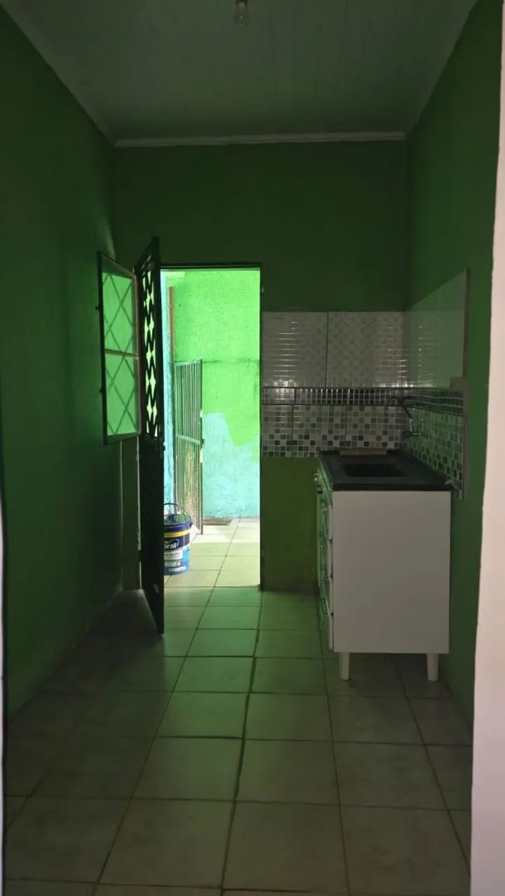 VENDO CASA C 3 QTOS, SALA, COZINHA E ETC - Foto 2