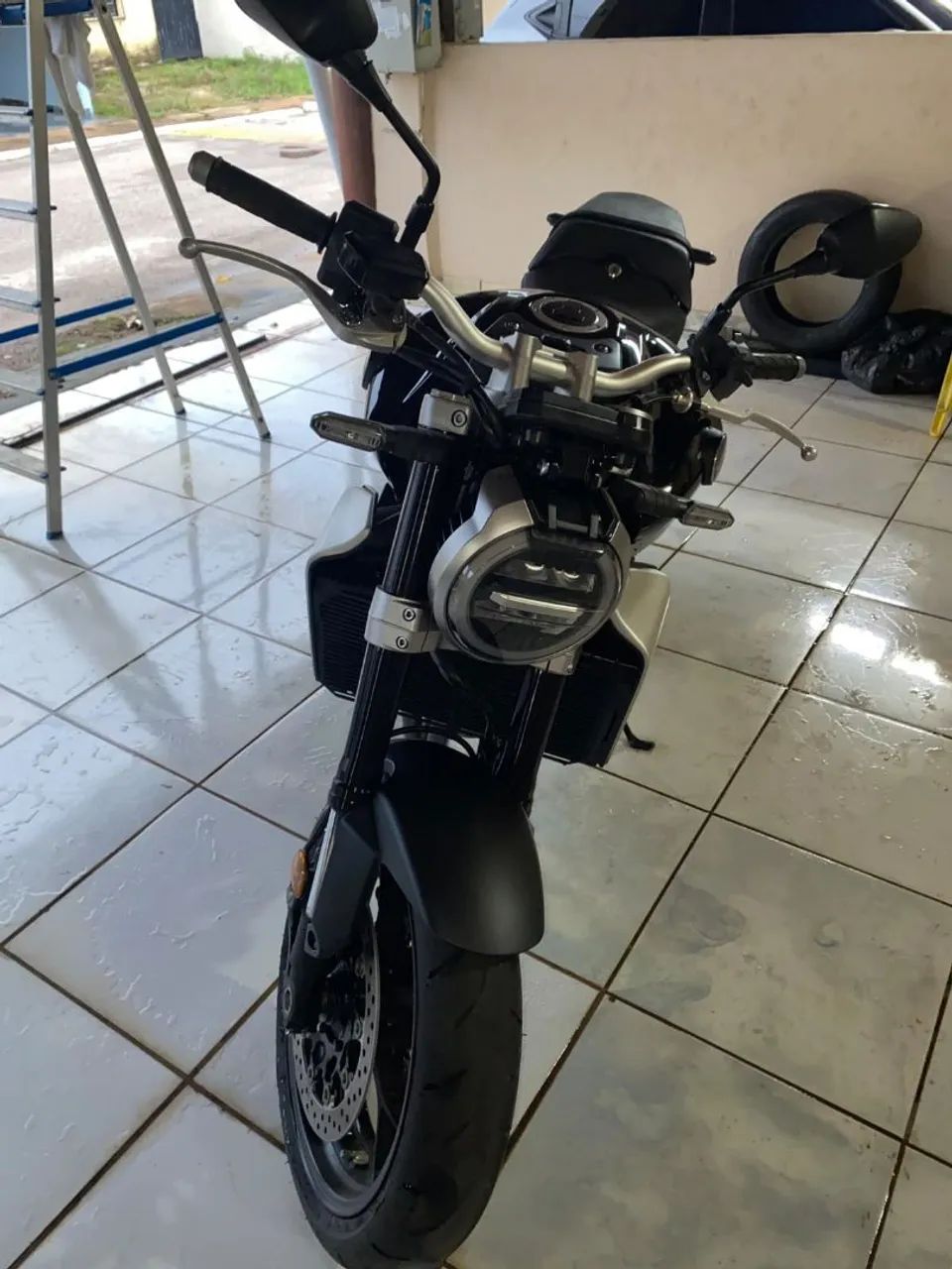 CB1000  - Foto 3
