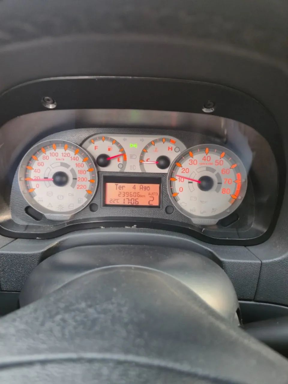 Fiat Strada Adv.1.8 16V Dualogic Flex CD 2012 - Foto 2