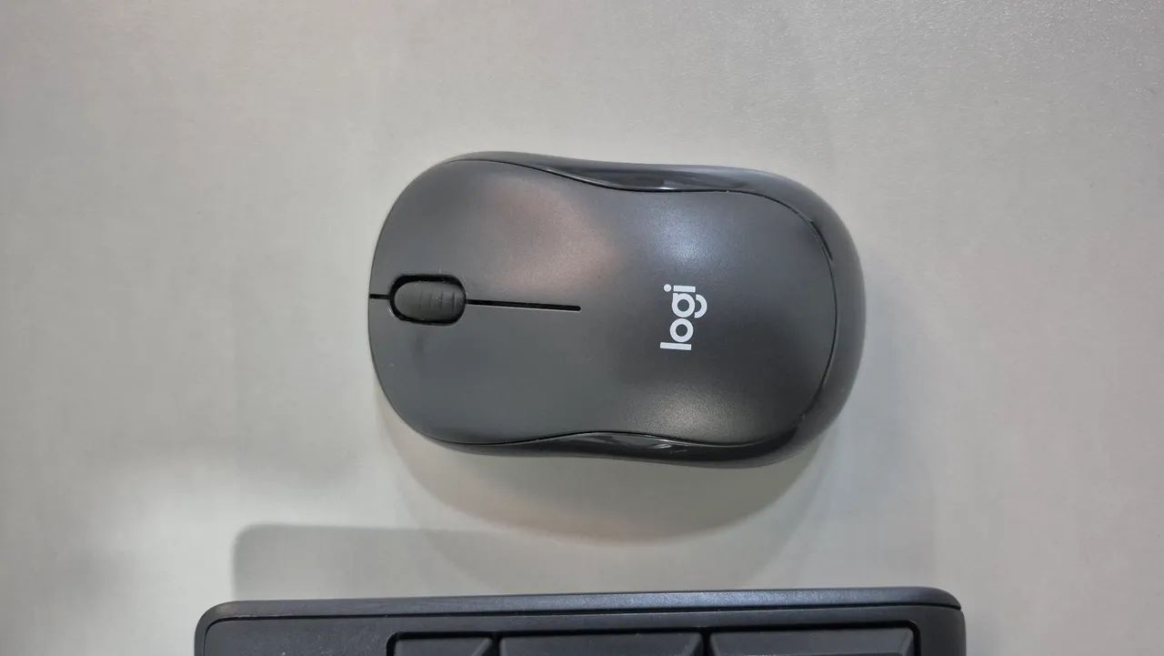 Teclado e mouse sem fio logitech M220 Silent - Foto 3