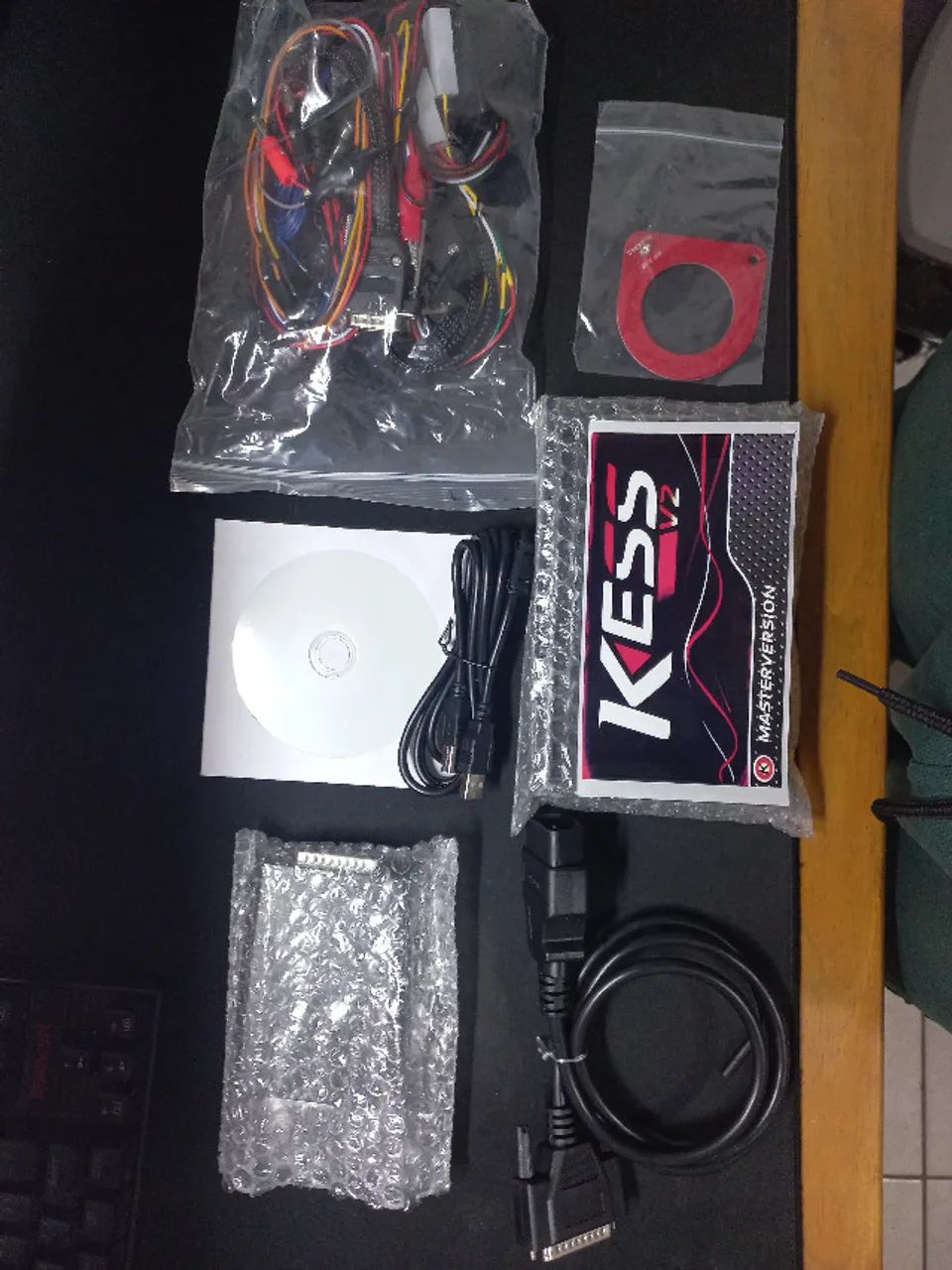 Reprogramador de ECU KESS V2