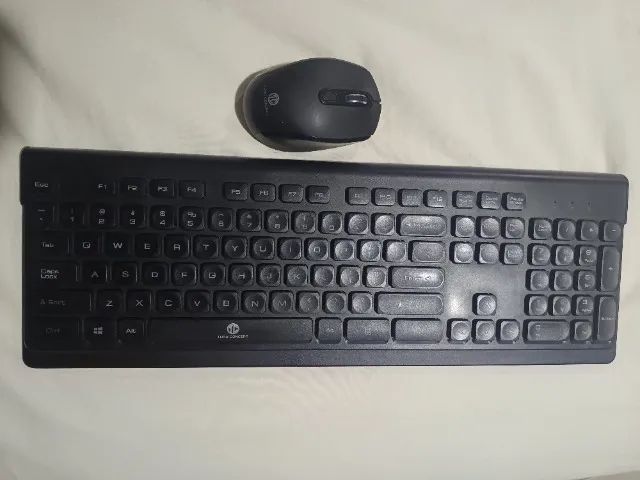 Teclado e mouse sem fio 