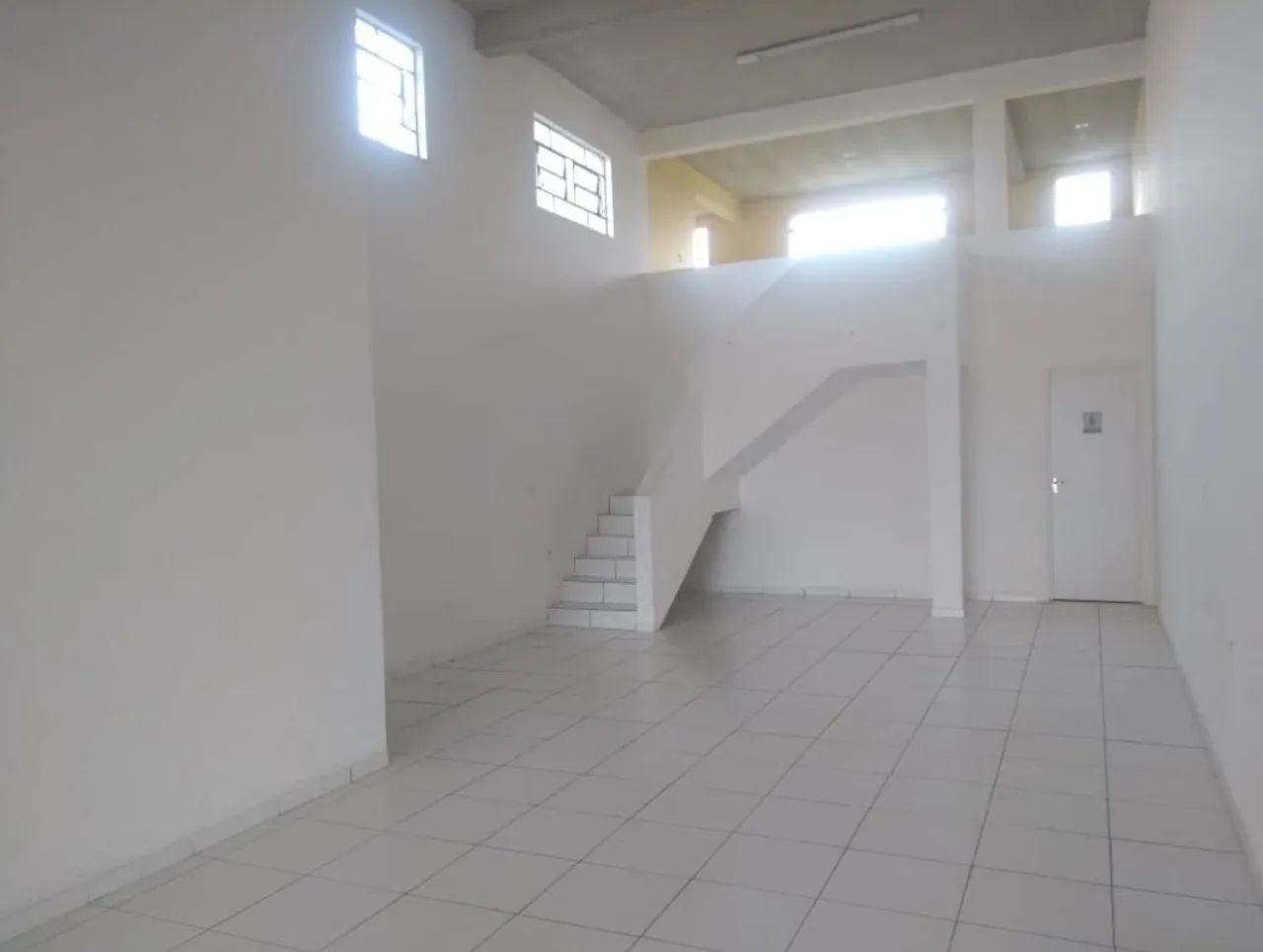 Vendo Casa com Ponto Comercial - Foto 2