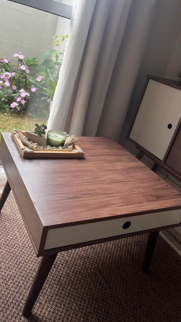Vendo mesa de centro com gaveta - Foto 3