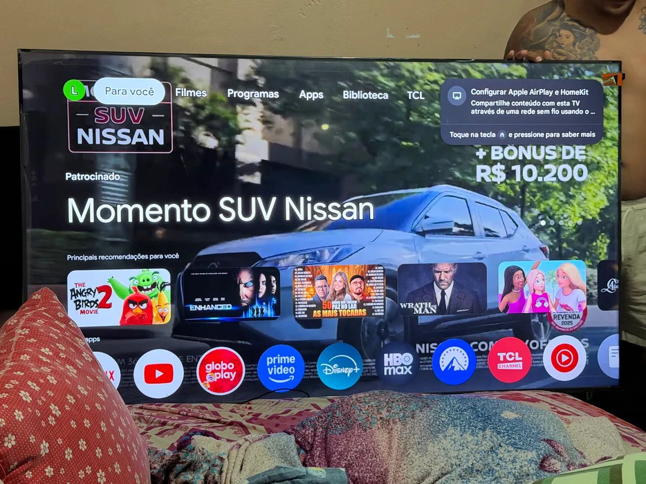 Vendo uma TV de 65 polegadas TCL 