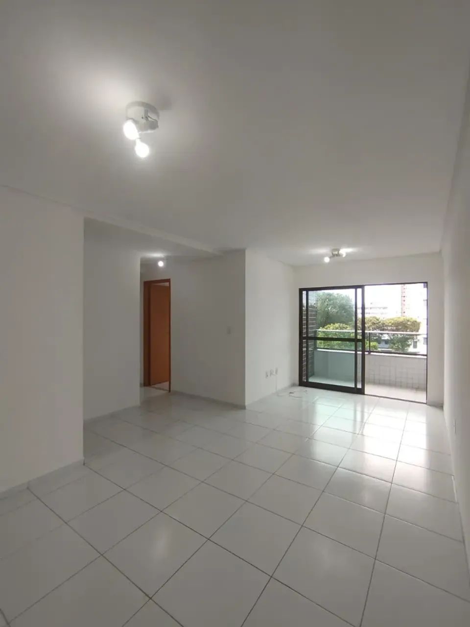 Vendo Apartamento no Espinheiro, 76 m², 03 quartos (01 suíte) - Foto 4