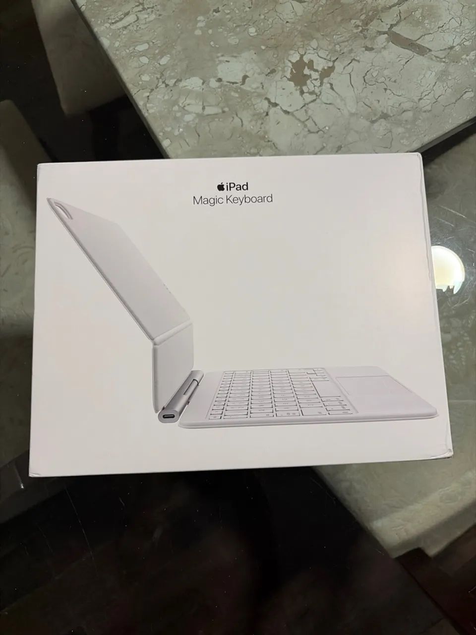 Magic Keyboard. Para iPad Air 11