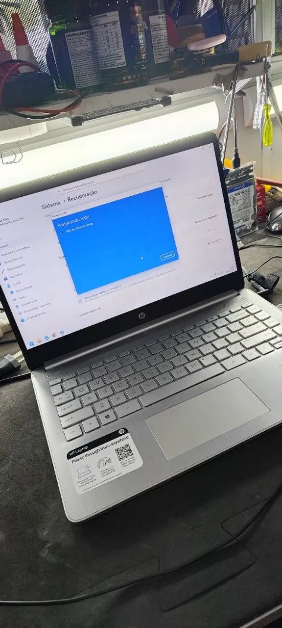 Notebook HP Ryzen 3 8GB/SSD 120gb