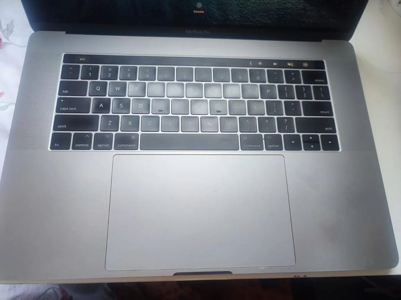 Macbook Pro 2017 15 inch  - Foto 2