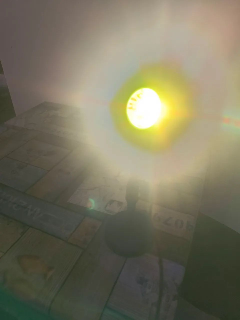 Abajur de iluminação colorida - Foto 4