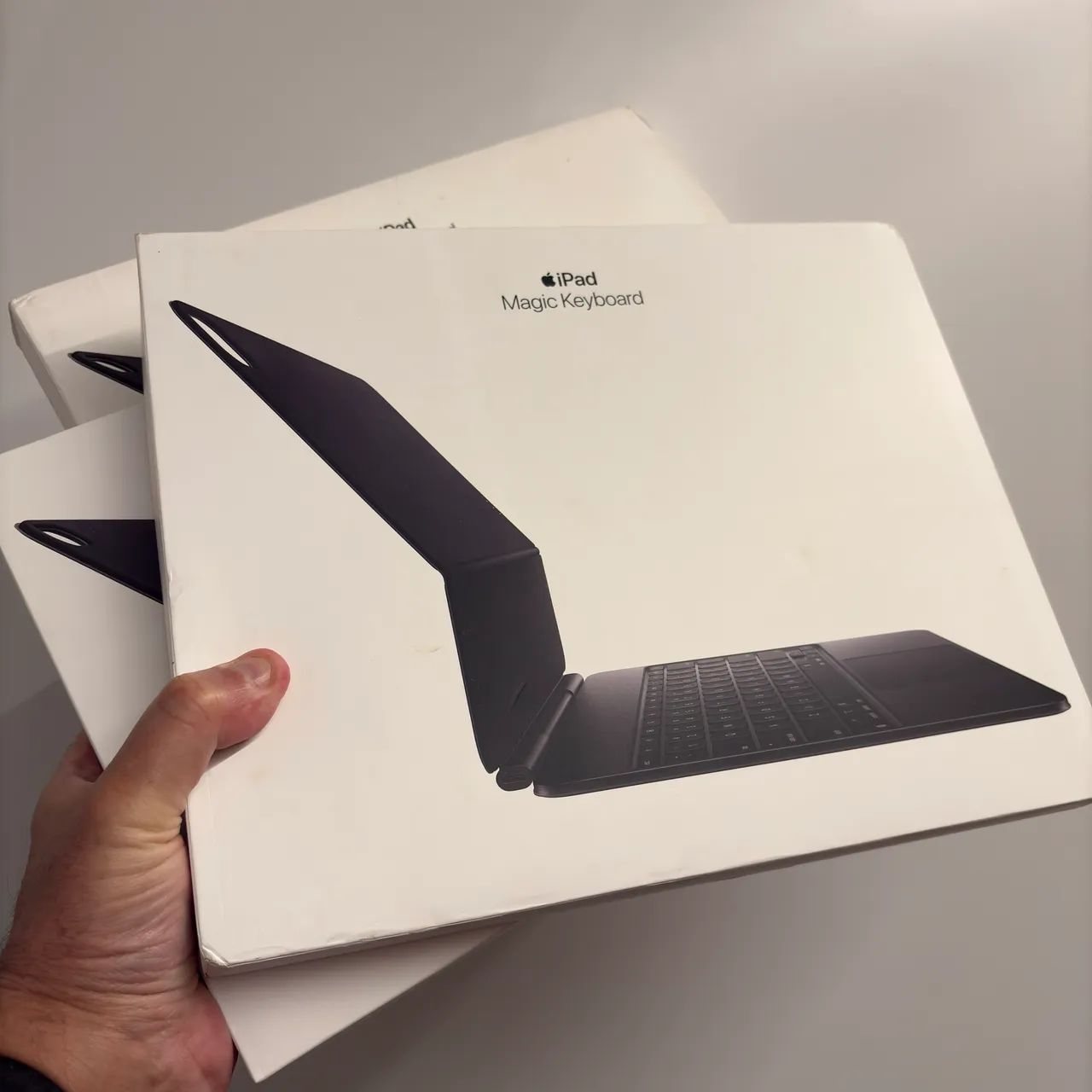 Magic Keyboard Ipad Pro 13 (M4 e M5) Novo Lacrados !